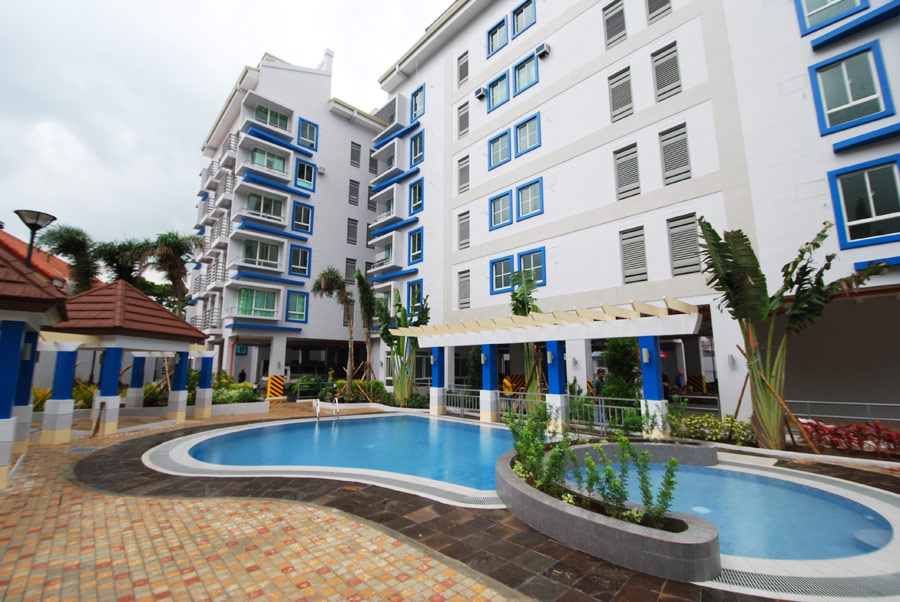 SCANDIA SUITES South Forbes Sta ROsa = 2.46 M to 3.47 M