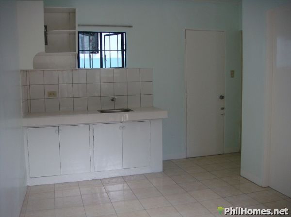 APARTMENT EARNING P42,500 NEAR SM FAIRVIEW -RUSH SALE!