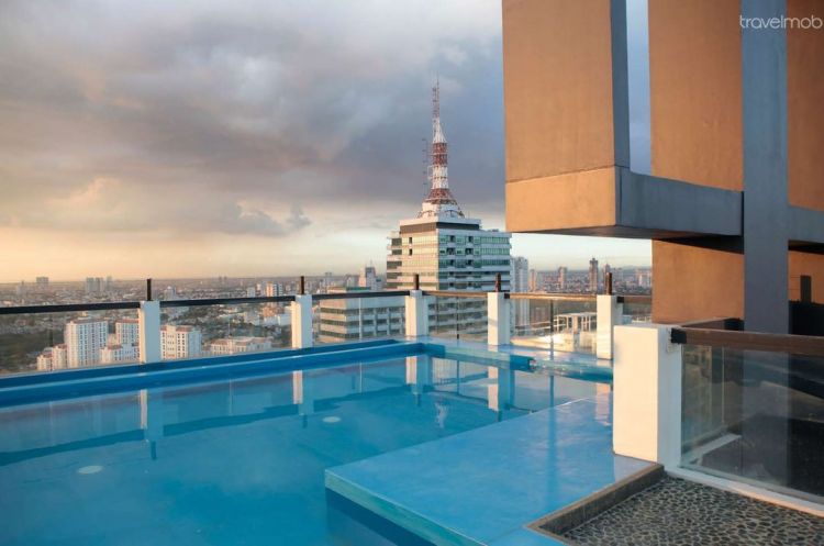 Flair Towers Condo 2 Bedrooms With Balcony For RENT Mandaluyong
