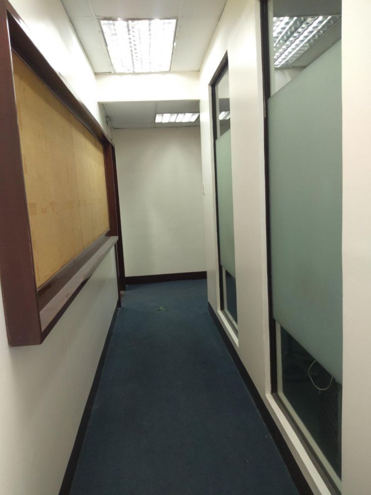 265 sqm Office Space for Lease - IBM Plaza
