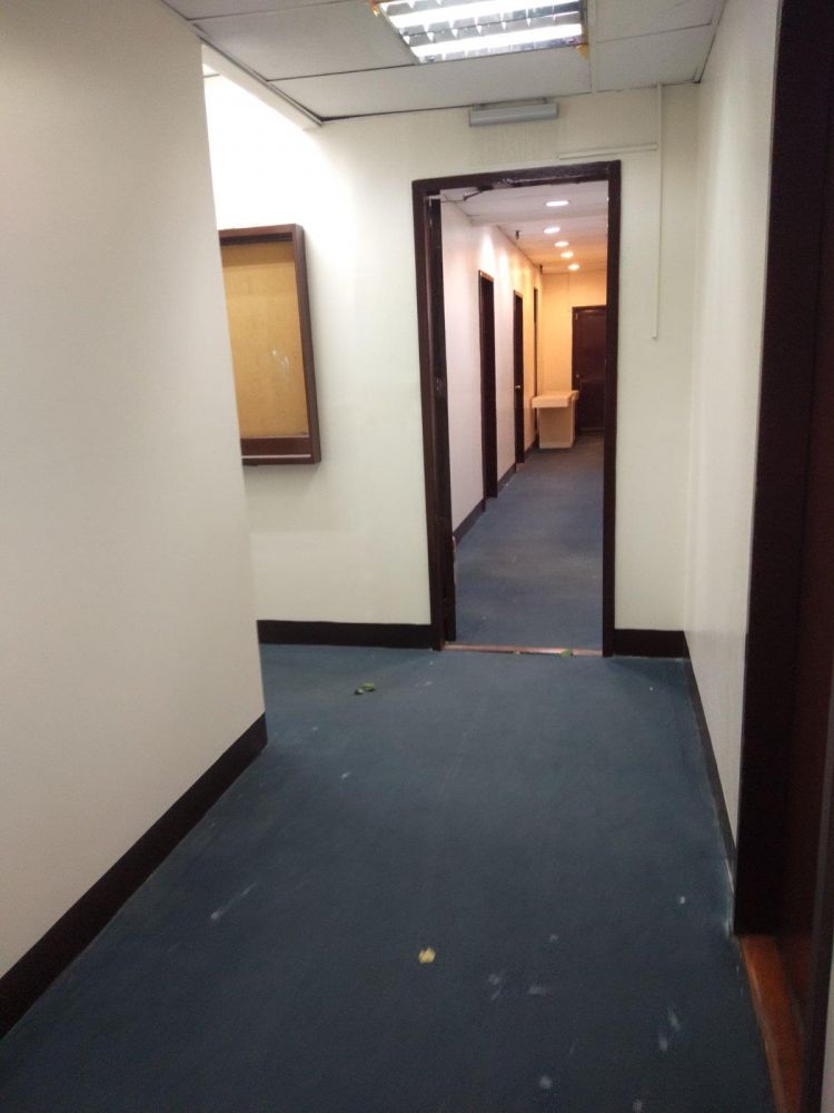 265 sqm Office Space for Lease - IBM Plaza