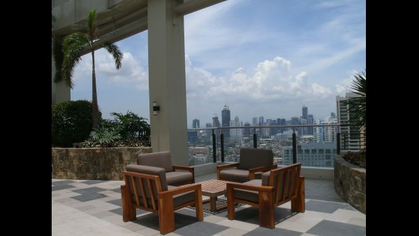 Condo For Rent DMCI Flair 2BR FURN SM Mega Boni Shaw 