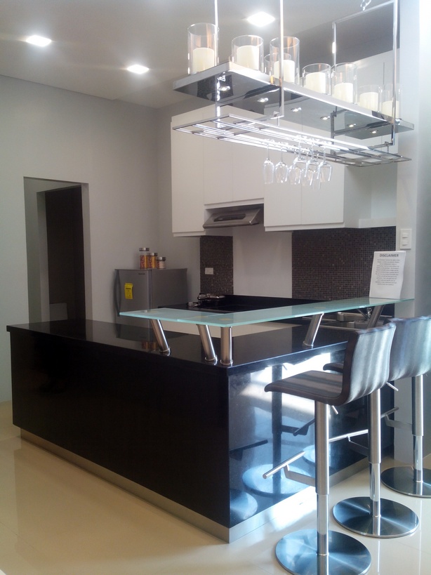 R SQUARE Residences Taft near LA SALLE