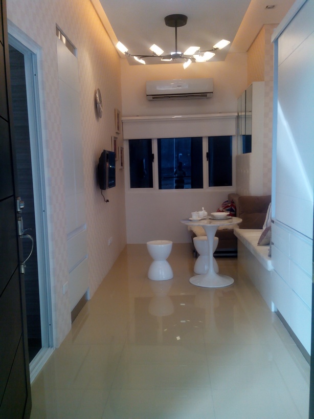 R SQUARE Residences Taft near LA SALLE