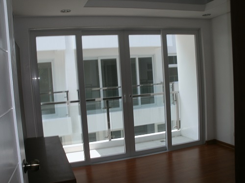 TOWNHOUSE For Sale Katipunan UP Ateneo Ayala Technohub Quezon City