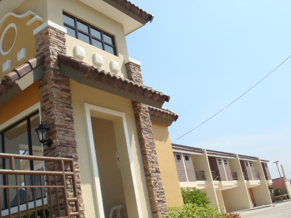 NOTTINGHAM VILLAs Taytay Townhouses = 2.19 M to 2.58 M