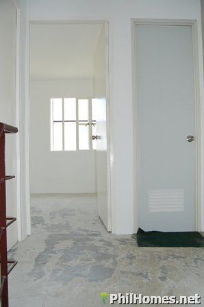 4BEDROOM HOUSE IN LANCASTER ESTATES CAVITE FOR SALE