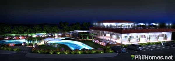 5BR House in California Sky @Along Dau Exit NLEX Mabalacat Pampanga