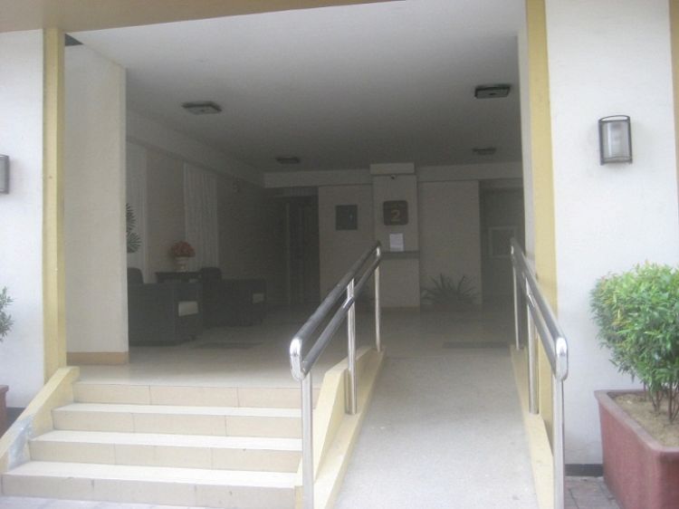 Condo Unit for Sale in Sangandaan, Quezon City by Migrating Owner