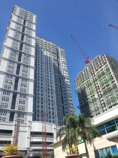 CONDO FOR SALE IN MAKATI- 2 BR 38SQM 18K/MO @ RENT TO OWN CONDO/ NO DOWNPAYMENT ZERO INTEREST IN 5 YEARS NEAR THE FORT BGC, AYALA GLORIETTA!!
