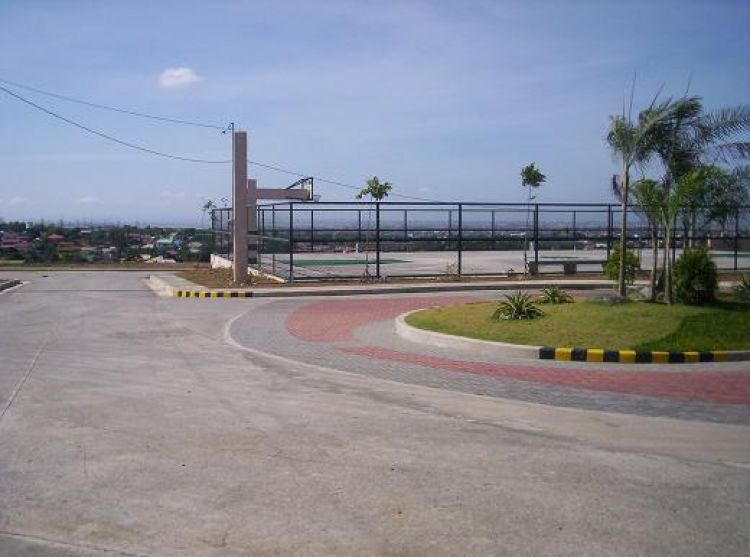 RIDGEMONT EXECUTIVE VILLAGE, Nr Ortigas Ave.Extn, Taytay, Rizal - Suburban Road