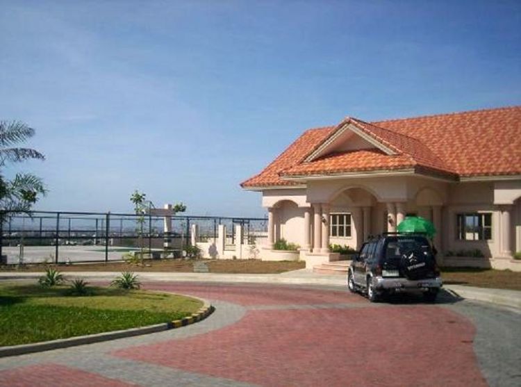 RIDGEMONT EXECUTIVE VILLAGE, Nr Ortigas Ave.Extn, Taytay, Rizal - Suburban Road